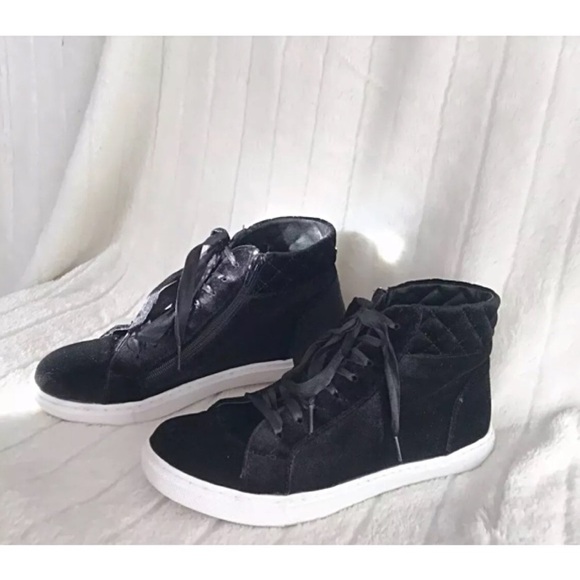 STEVE MADDEN ENDIRA Sz 8.5 Blk Vlvt Hgh Top Sneaks - Picture 2 of 8